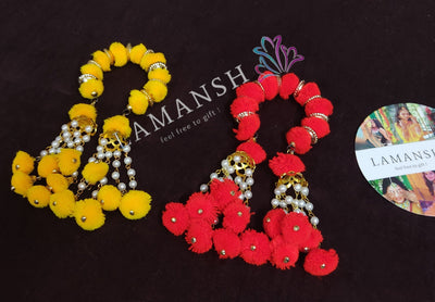 LAMANSH Floral 🌺 Giveaways bangles Assorted colors / 20 Bangles with latkan LAMANSH 20 Pcs Floral Pom Pom Free size Bangles set with latkan /Sangeet Haldi Mehendi Favors for Bridesmaid / giveaways set