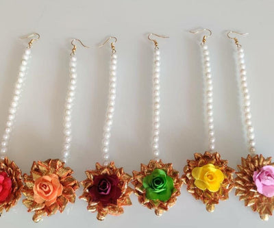 LAMANSH Floral 🌺 Giveaways Multicolor / Set of 20 Maangtika's LAMANSH® Artificial Flower Maangtika's / Bridesmaid Giveaways ( Set of 20 ) set