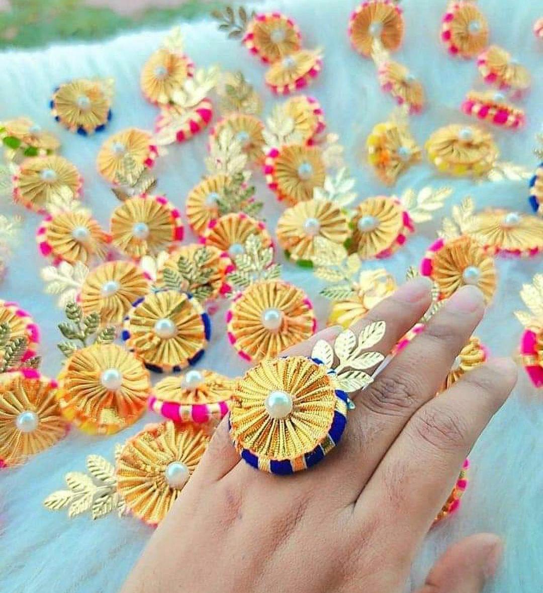 LAMANSH Floral 🌺 Giveaways Multicolor / Set of 20 Rings 💍 LAMANSH® Artificial Flower gota patti ring 💍Ring's / Bridesmaid Giveaways ( Set of 20 ) set