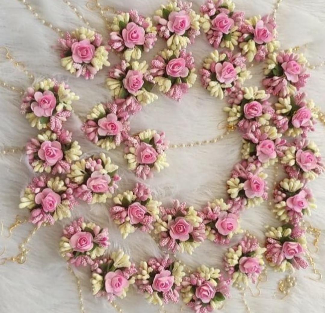LAMANSH Floral 🌺 Giveaways Pink - White / Set of 25 Maangtika's LAMANSH® Artificial Flower Maangtika's / Bridesmaid Giveaways ( Set of 25 ) set