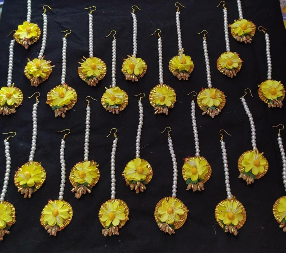 LAMANSH Floral 🌺 Giveaways Yellow / Set of 25 Maangtika's LAMANSH® Artificial Flower Maangtika's / Bridesmaid Giveaways ( Set of 25 ) set