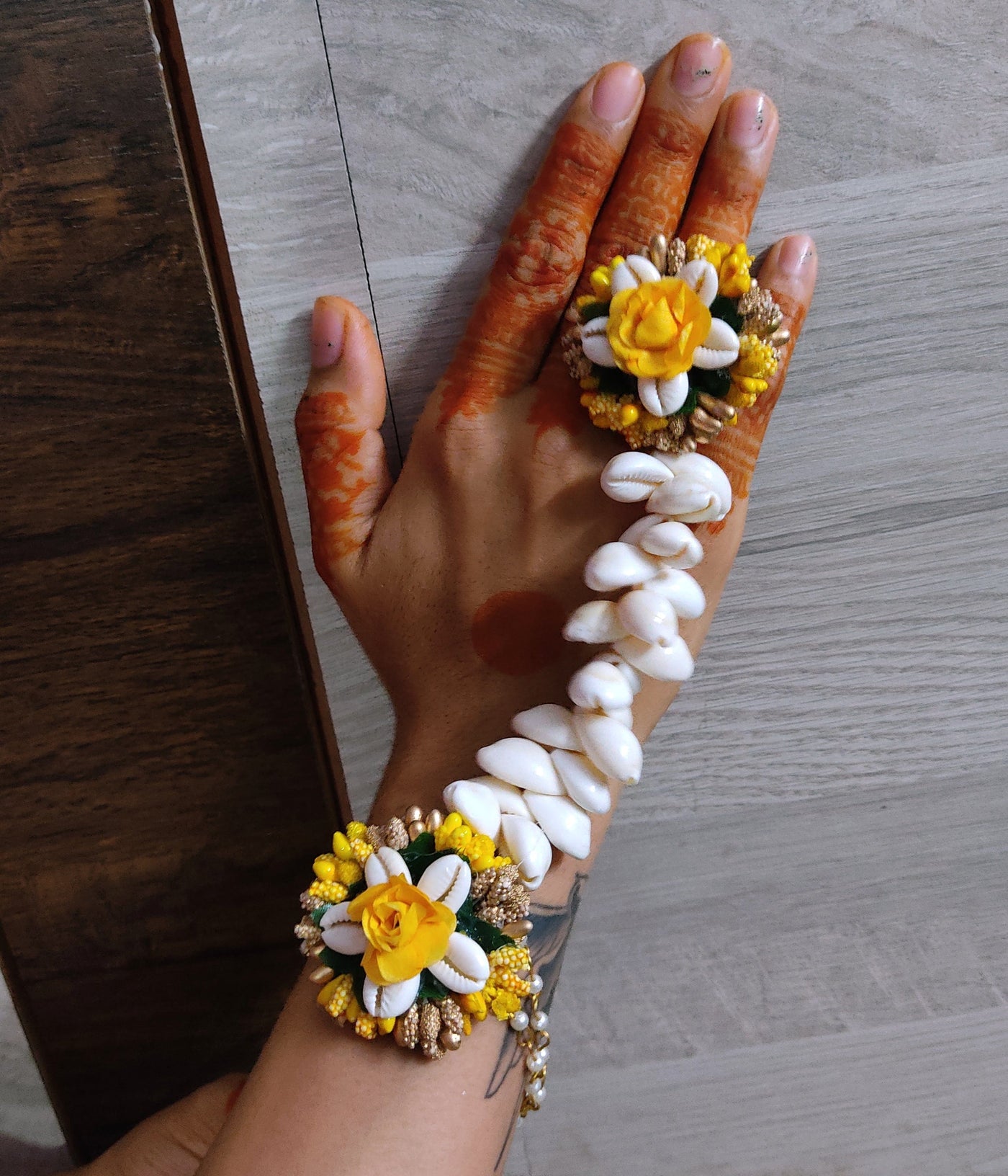 Lamansh Floral 🌺 hathphool Yellow-Gold-White LAMANSH® Shells X Floral 🌸🐚 Hathphool Bracelets Attached with Ring Set for Engagement / Haldi / Floral Accessories set