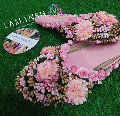 LAMANSH floral set with slippers Yellow Pink LAMANSH® Floral 🌸 juttis slippers for Haldi & Mehendi ceremony / Artificial Flower juttis for bride