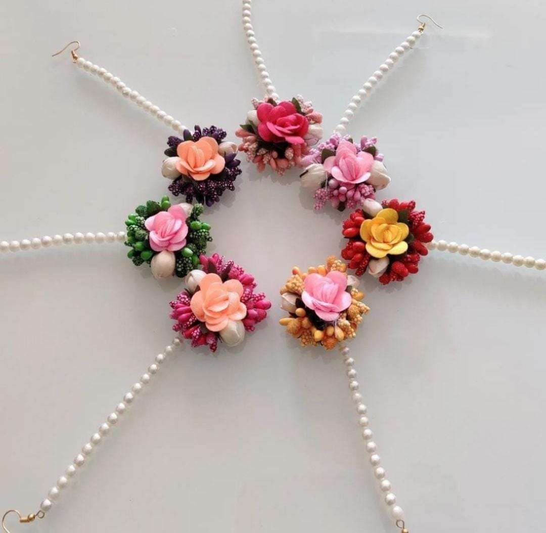 LAMANSH Floral 🌺 maangtika Assorted colors / Set of 20 Maangtika's LAMANSH® ( Set of 20 ) Artificial Flower Maangtika's / Bridesmaid Giveaways mogra flowers maangtika's set