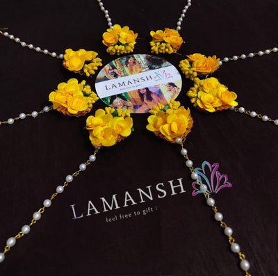 LAMANSH Floral 🌺 maangtika Yellow / Set of 50 Maangtika's LAMANSH® ( Set of 50) at just 25 each / Artificial 🌺 Flower Maangtika's set / Haldi & Mehendi Favors for bridesmaid