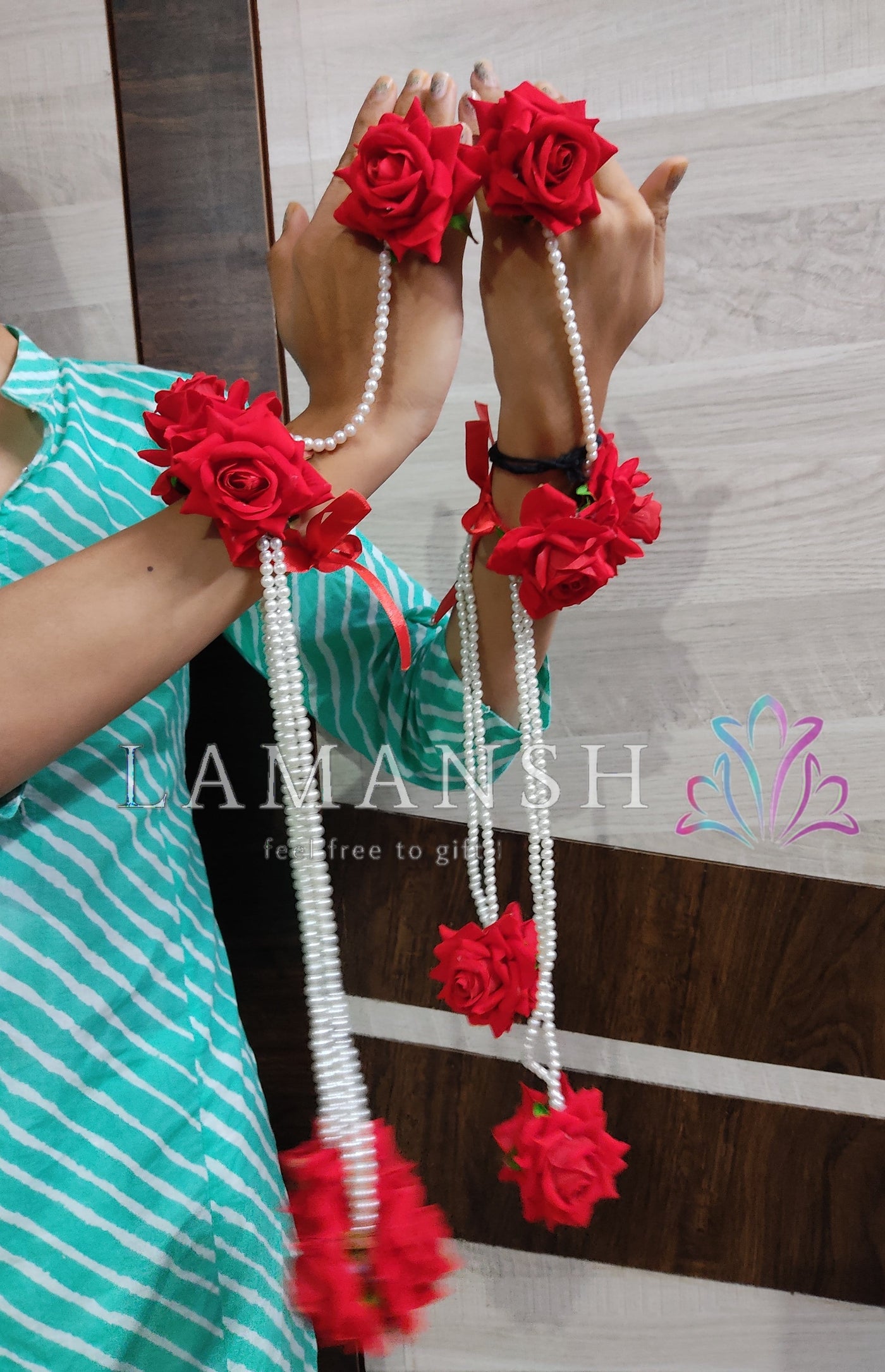 Lamansh Flower 🌺 Jewellery 1 Necklace,1 Choker, 2 Earrings, 1 Maangtika, 2 Ring & 2 Bracelets with Kalire Hangings / Red LAMANSH® Handmade Flower Jewellery Set For Women & Girls / Haldi Set