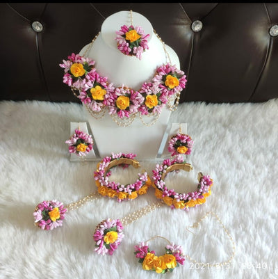 Lamansh Flower 🌺 Jewellery 1 Necklace,1 Nath, 2 Earrings ,1 Maangtika & 2 Bracelets Attached with Ring set / Yellow-Pink LAMANSH® Handmade Flower Jewellery Set For Women & Girls / Haldi Set