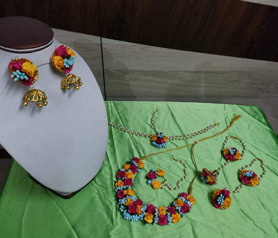 Lamansh Flower 🌺 Jewellery 1 Necklace, , 1 Nath Nosering, 2 Earrings, 1 Maangtika with side chain & 2 Bracelets Attached with ring / Multicolor LAMANSH® Flower 🌺 Jewellery Set