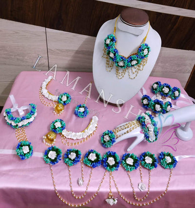 Lamansh Flower Jewellery 1 Necklace, 2 Armlets Bajuband , 2 Earrings with side accessory to hair , 1 Maangtika, 1 Kamarband & 2 Bracelets attached to Ring / Sea Green Blue LAMANSH® Gorgeous Floral 🌺 Jewellery Set for Haldi / Best for Baby Shower / Artificial Flower Jewellery Set