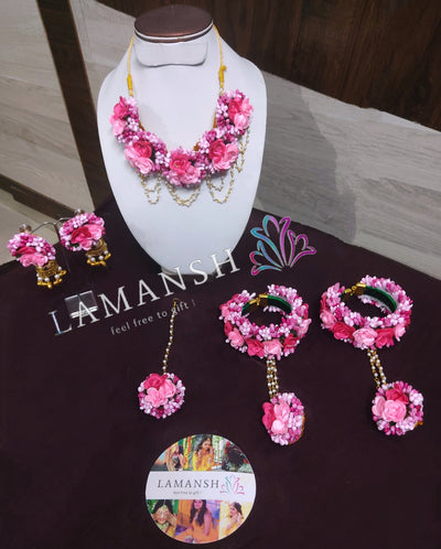 Lamansh Flower 🌺 Jewellery 1 Necklace , 2 Earrings , 1 Maangtika & 2 Bracelets attached to ring set / Pink LAMANSH® Fabric 🌺 Flowers Jewellery Set For Women & Girls / Haldi Ceremony Set