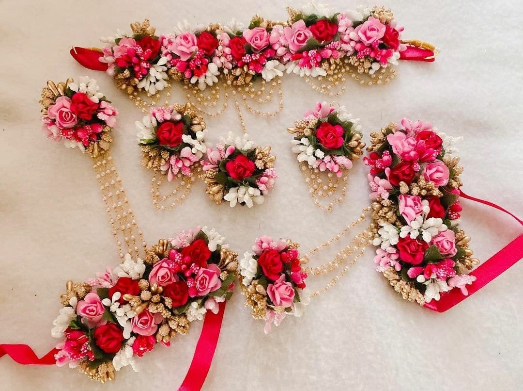 Lamansh Flower 🌺 Jewellery 1 Necklace, 2 Earrings ,1 Maangtika & 2 Bracelets attached to ring set / Red- pink LAMANSH® Charming ❤ Flower Jewellery Set For Women & Girls / Haldi Set