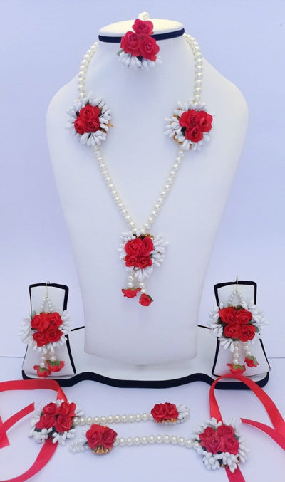Lamansh Flower Jewellery 1 Necklace, 2 Earrings, 1 Maangtika & 2 Bracelets attached to ring Set / Red-White LAMANSH® Bridal Floral 🌺 Jewellery Set for Haldi Ceremony / Special Mehendi set
