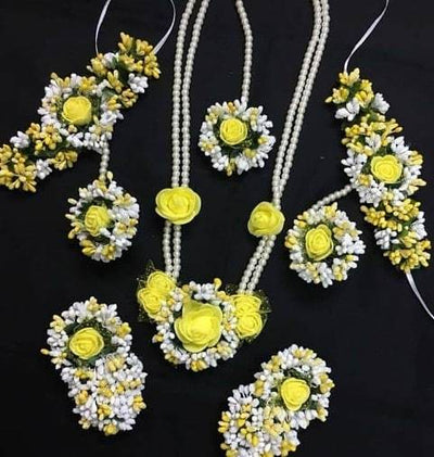 Lamansh Flower Jewellery 1 Necklace, 2 Earrings , 1 Maangtika & 2 Bracelets attached to ring. / Yellow-White LAMANSH® Special Floral 🌺 Jewellery Set