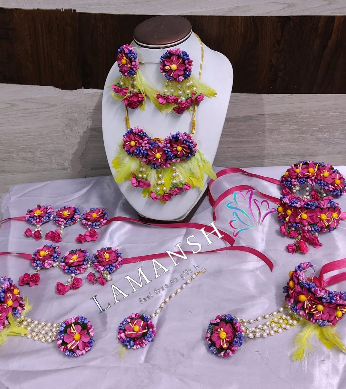 Lamansh Flower 🌺 Jewellery 1 Necklace, 2 Earrings ,1 Maangtika, 2 Bracelets Attached with Ring set, 2 Bajuband & 2 Payal / Pink-Purple LAMANSH® Bridal Floral 🌺 Jewellery Set for Baby Shower / Godbharai / Dohale Jevan Function