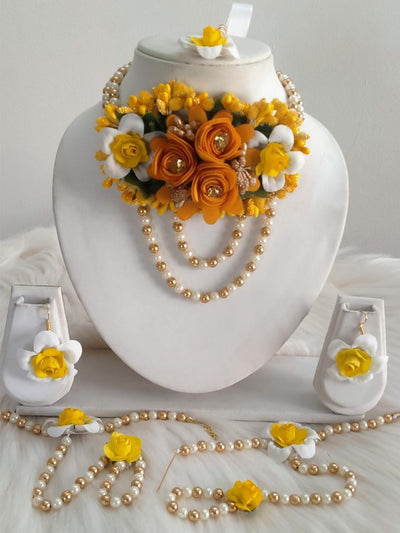 Lamansh Flower 🌺 Jewellery 1 Necklace, 2 Earrings ,1 Maangtika & 2 Bracelets attached with ring set / Multicolor LAMANSH® Handmade Flower Jewellery Set For Women & Girls / Haldi Set