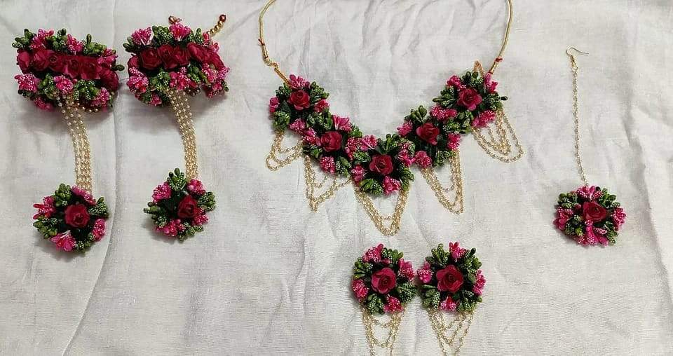 Lamansh Flower 🌺 Jewellery 1 Necklace, 2 Earrings ,1 Maangtika & 2 Bracelets Attached with Ring set / Pink-Green LAMANSH® Handmade Flower Jewellery Set For Women & Girls / Haldi Set