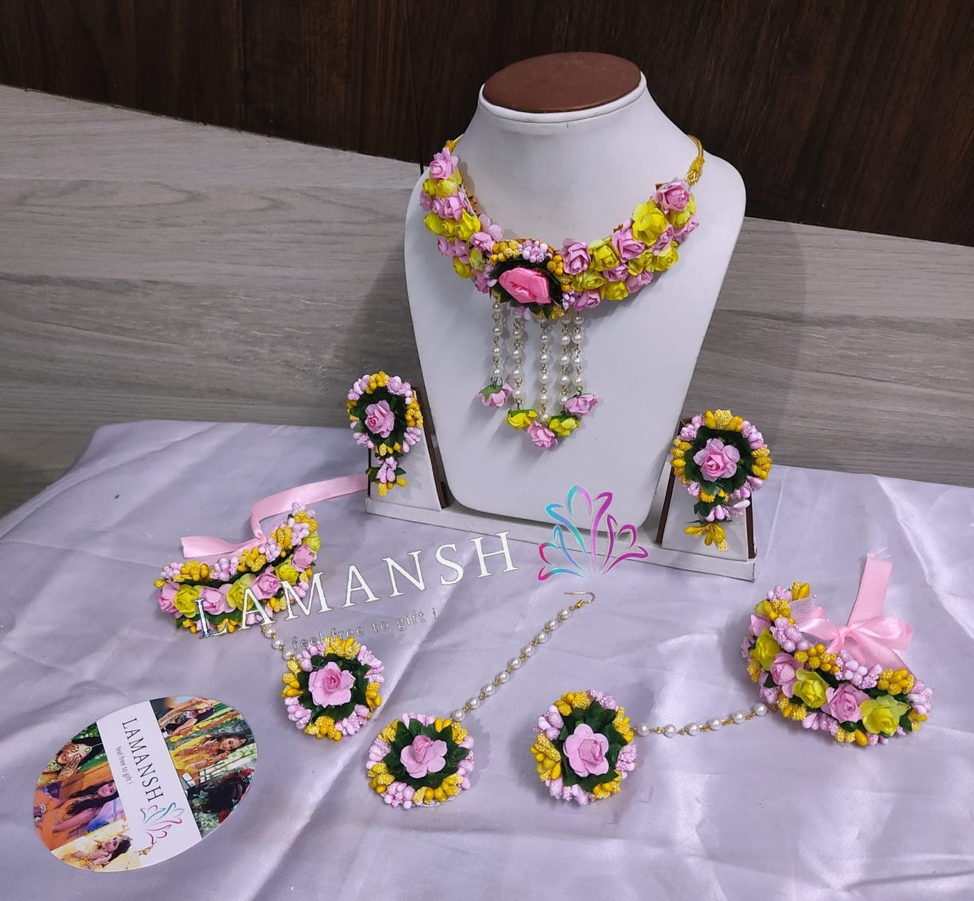 Lamansh Flower 🌺 Jewellery 1 Necklace, 2 Earrings ,1 Maangtika & 2 Bracelets Attached with Ring set / Pink- yellow LAMANSH® Handmade Flower Jewellery Set For Women & Girls / Haldi Set