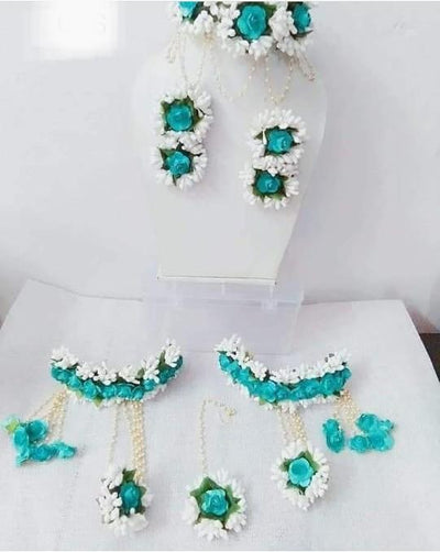 Lamansh Flower 🌺 Jewellery 1 Necklace, 2 Earrings ,1 Maangtika & 2 hathful with hanging flower / White-skyblue LAMANSH® Handmade Flower Jewellery Set For Women & Girls / Haldi Set