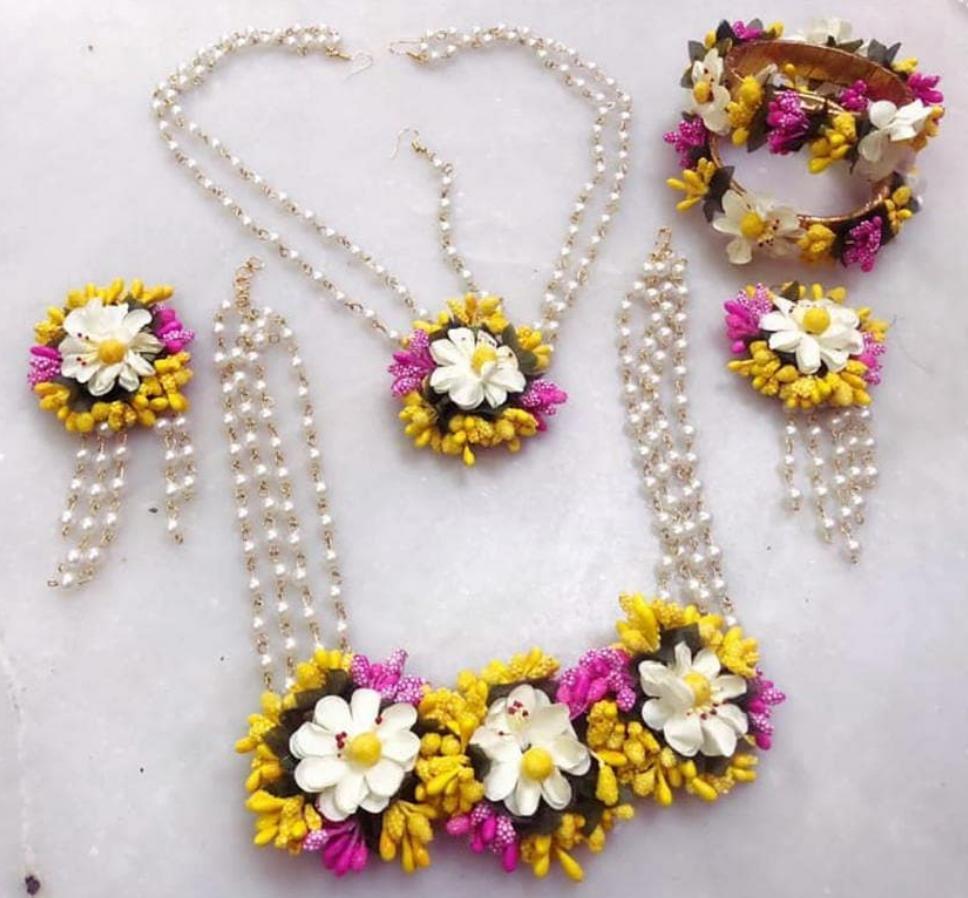 Lamansh Flower Jewellery 1 Necklace, 2 Earrings, 1 Maangtika with side chain & 2 Bangles set / Yellow-pink-white LAMANSH® Special Floral🌺 Jewellery Set