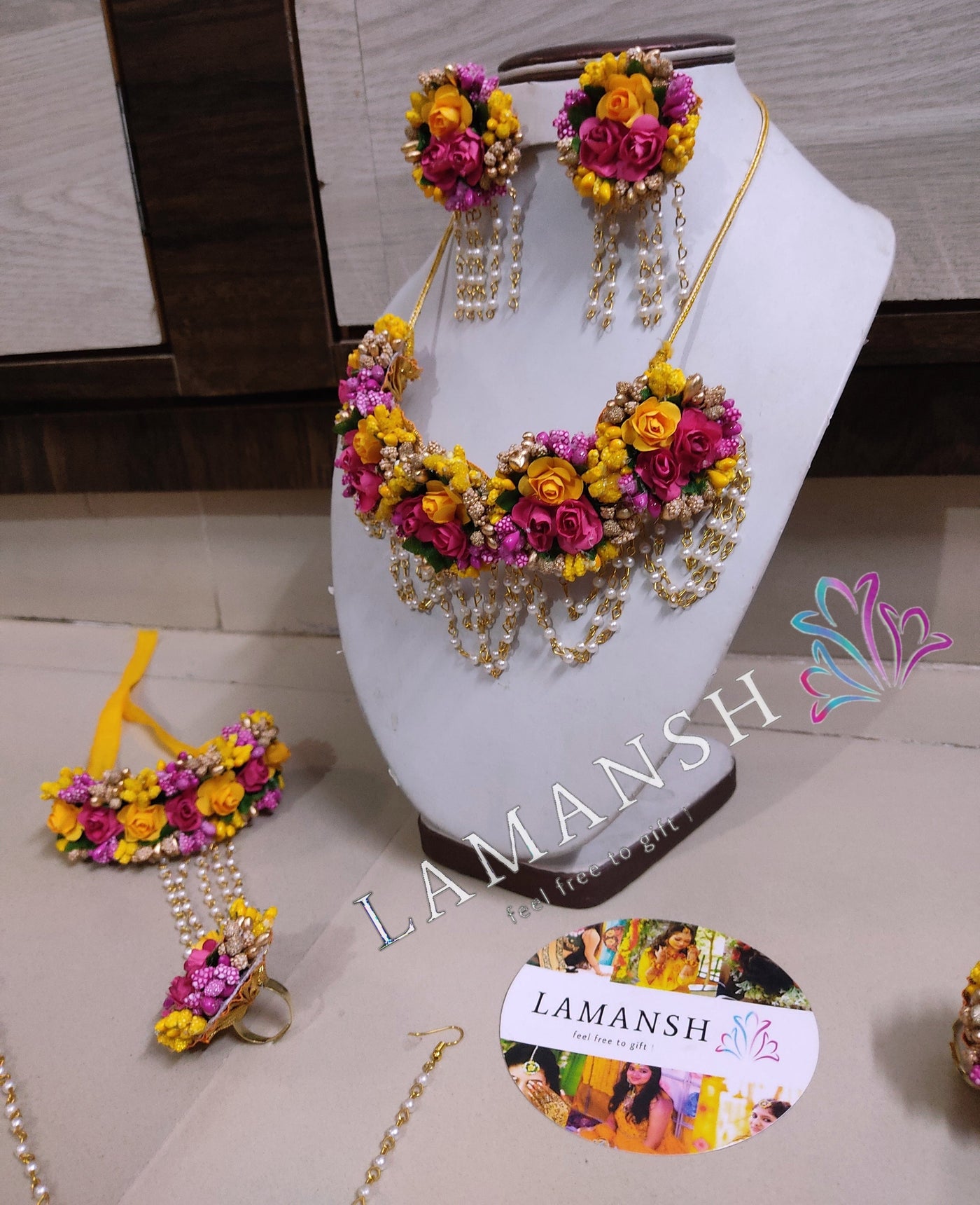 Lamansh Flower 🌺 Jewellery 1 Necklace, 2 Earrings ,1 Maangtika with side chain & 2 Bracelets Attached with Ring set / Pink-Yellow-Golden LAMANSH® Bridal 💛 Yellow-Pink-Golden Artificial Flower Jewellery set for Haldi ceremony