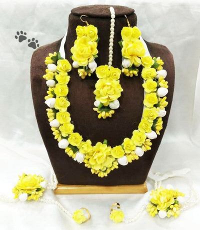 Lamansh Flower Jewellery 1 Necklace, 2 Earrings, Bracelet Attached With ring & 1 Maangtika Set / Yellow LAMANSH® Special Haldi Mehendi 🌺 Jewellery Set / Floral Jewellery set