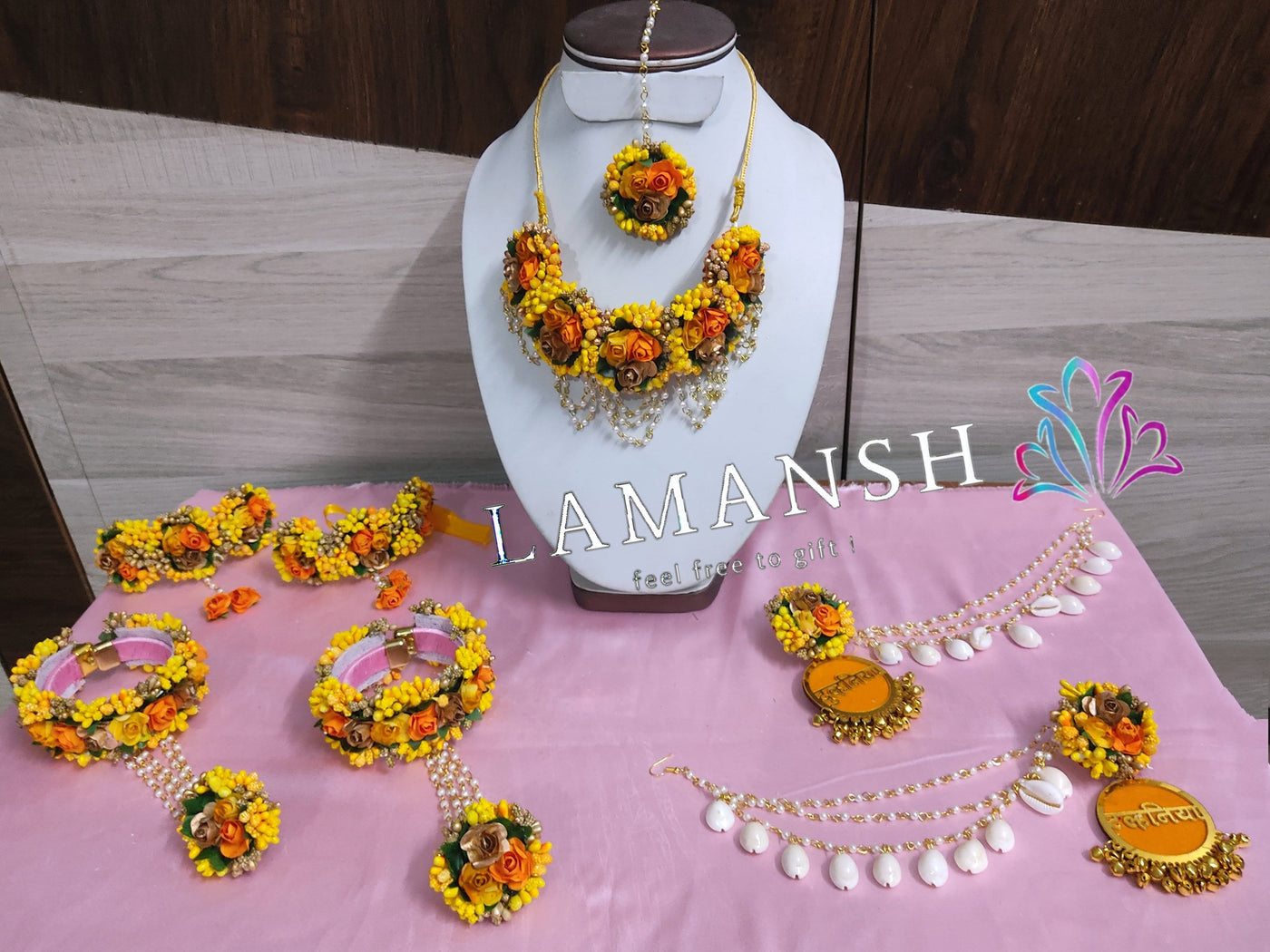Lamansh Flower 🌺 Jewellery 1 Necklace, 2 Earrings With side Chain ,1 Maangtika, 2 Bajuband & 2 Bracelets Attached with Ring set / Multicolor LAMANSH® Shells 🐚 Handmade Flower Jewellery Set For Women & Girls / Haldi Set