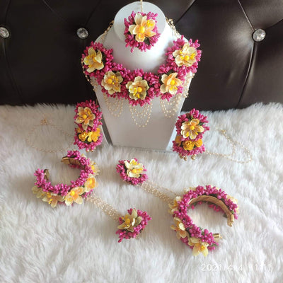 Lamansh Flower 🌺 Jewellery 1 Necklace, 2 Jhumki Earrings ,1 Maangtika & 2 Bracelets attached with ring set / Pink-Yellow LAMANSH® Handmade Flower Jewellery Set For Women & Girls / Haldi Set