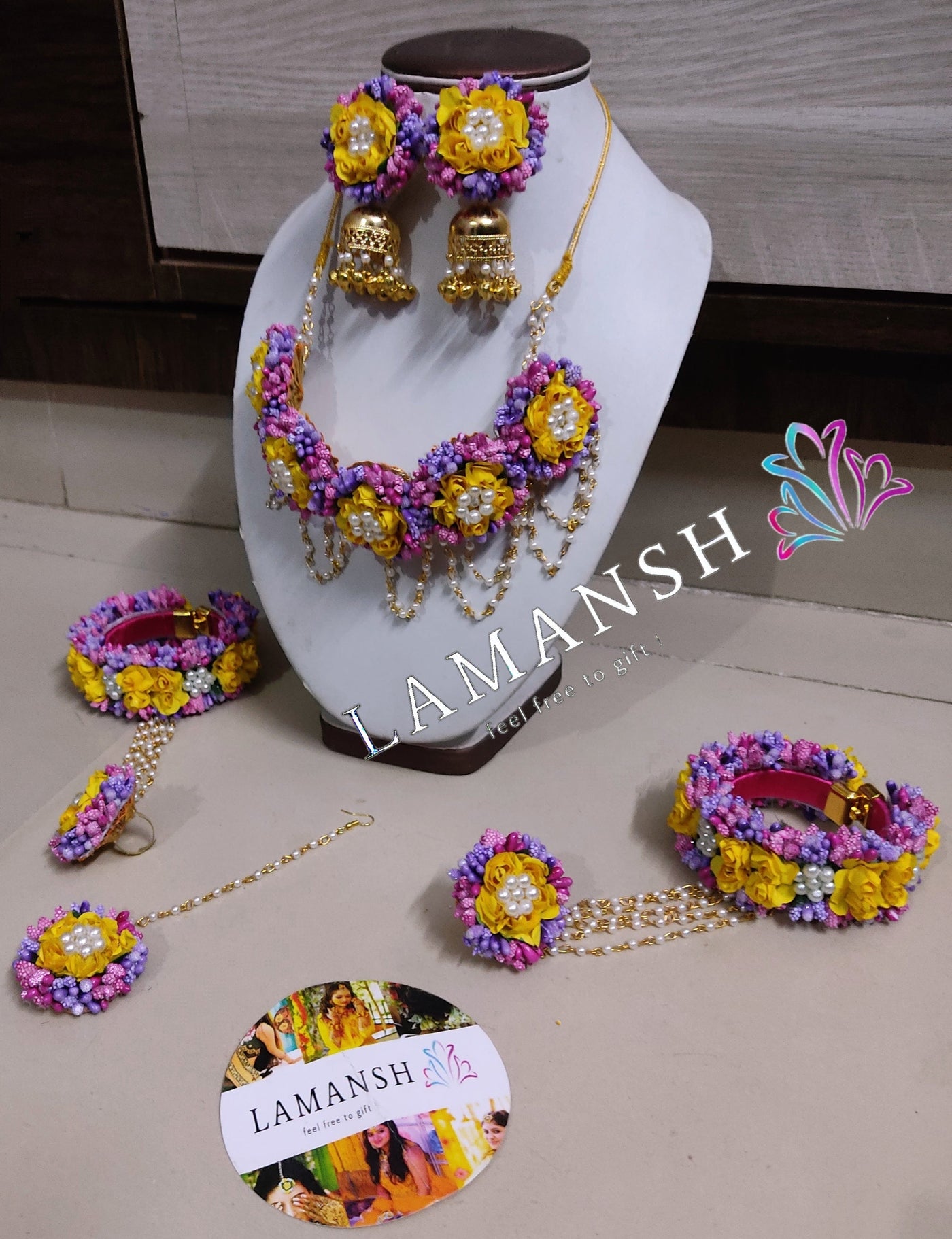 Lamansh Flower Jewellery 1 Necklace, 2 Jhumki Earrings, 2 Bracelets attached to ring & 1 Maangtika / Purple - Yellow - Dark Pink LAMANSH® Bridal Floral Haldi 🌺 Jewellery Set / Artificial Flower Jewellery for Mehendi