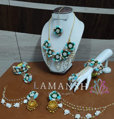 Lamansh Flower 🌺 Jewellery 1 Necklace, 2 Jhumki Earrings With extended clips ,1 Maangtika & 2 Bracelets Attached with Ring set / SkyBlue-White-Gold LAMANSH® Handmade Flower Jewellery Set For Women & Girls / Haldi Set
