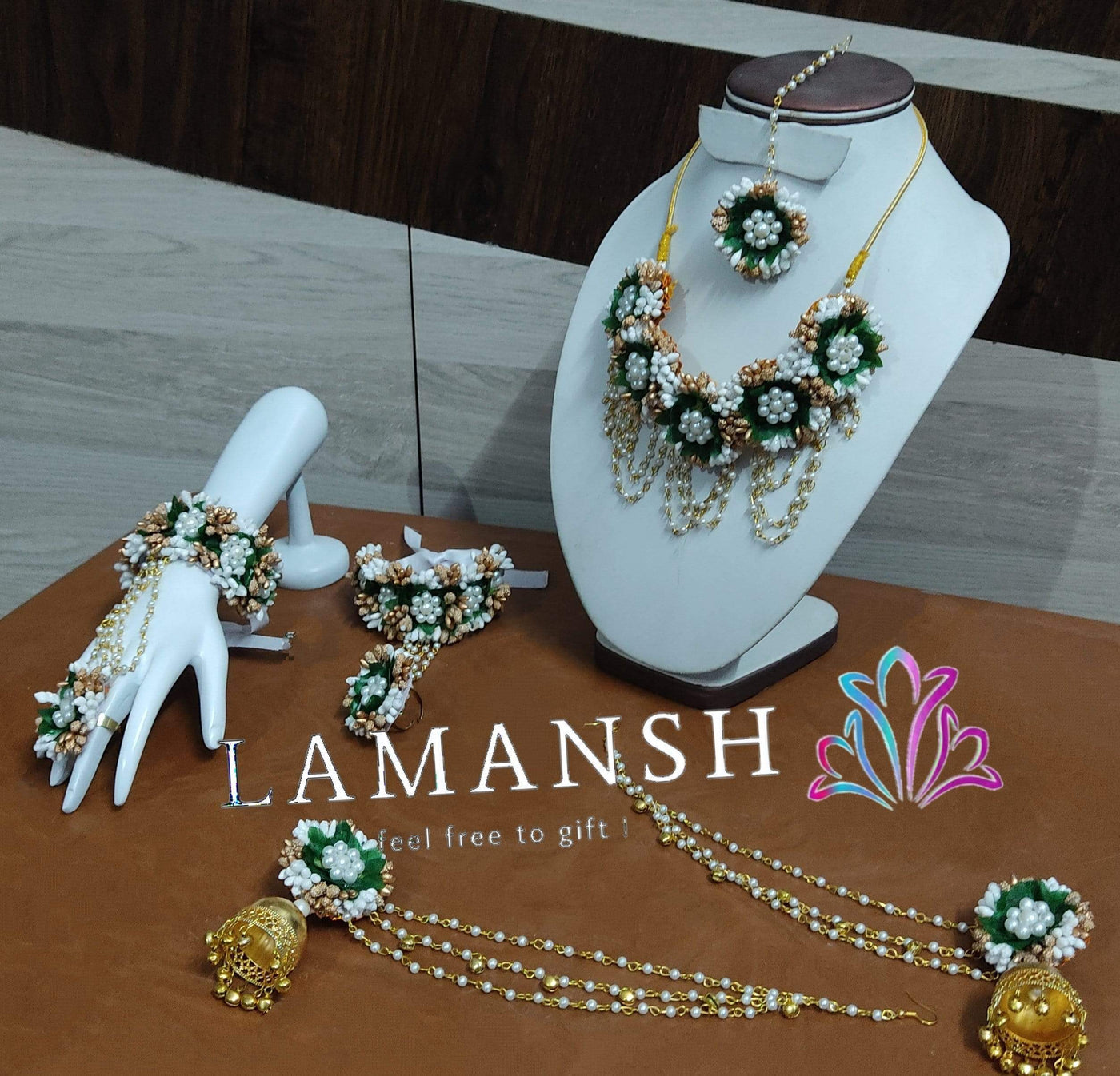 Lamansh Flower 🌺 Jewellery 1 Necklace, 2 jhumki Earrings with side chain, 1 Maangtika & 2 Bracelets Attached with ring / White-Golden LAMANSH® Artificial Flower Jewellery Set For Women & Girls / Haldi Set