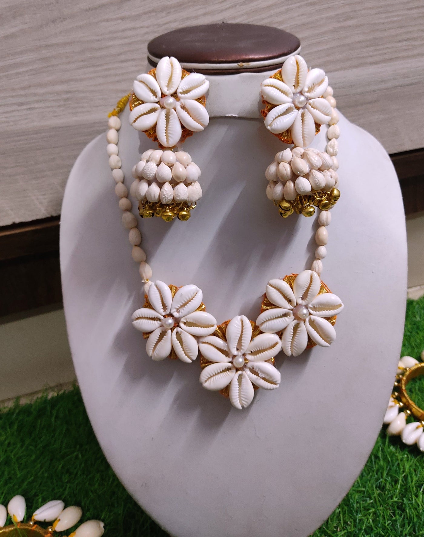 LAMANSH Flower Jewellery LAMANSH® Shells 🐚 X Mogra Collection Floral Jewellery Set 🌺 / Mogra Flower Bridal jewellery Set for haldi mehendi ceremony