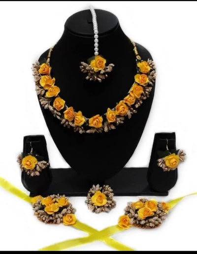 Floral jewellery with rakhi bracelet set for haldi