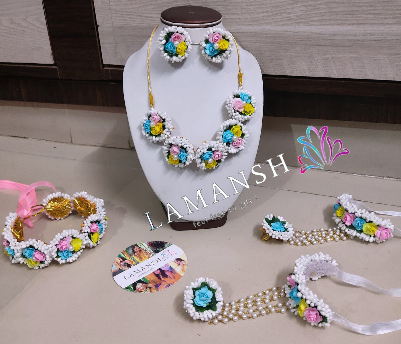 LAMANSH Flower Jewellery White - Yellow - Blue - Baby pink / Free Size / Bridal Look LAMANSH® 🌺 Bridal Floral Jewellery Set with Tiara for Mehendi Haldi Rasam / Artificial Flower Jewelry set