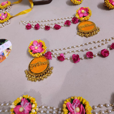 LAMANSH Flower Jewellery Yellow & Pink LAMANSH® Dulhaniyaa Yellow Pink Flower 🌸 Jewellery Set with Kamarbandh for Haldi - Mehendi ceremony / Floral set for Dohle devan function with waistbelt