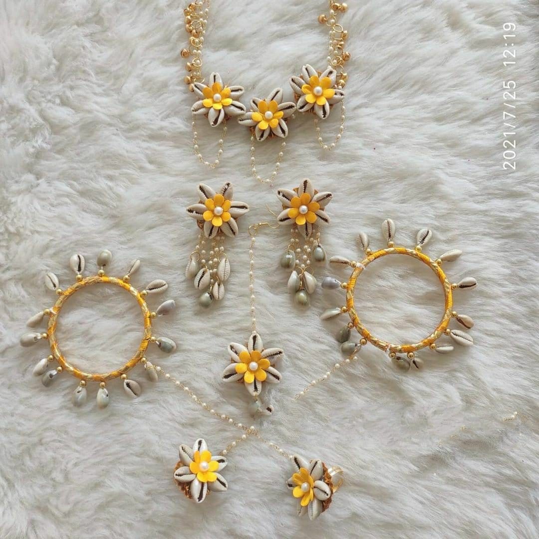 LAMANSH Flower Jewellery Yellow-White / Standard / Shells 🐚 Style Lamansh® Floral Jewellery Set 🌺🌻🌹🌷 / Haldi Set