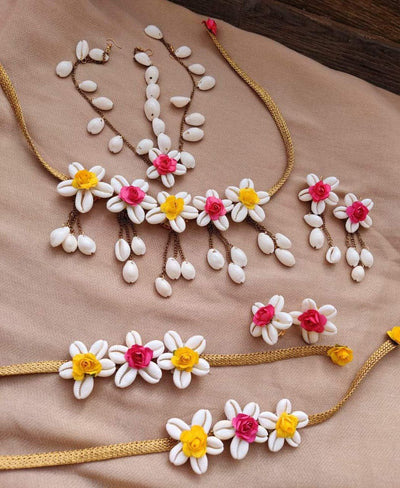 LAMANSH Flower Shell Jewellery White-Yellow-Pink / Standard / Shells 🐚 Style LAMANSH® Flower 🌺 Set With Shells Jewellery set Maangtika & Earrings set