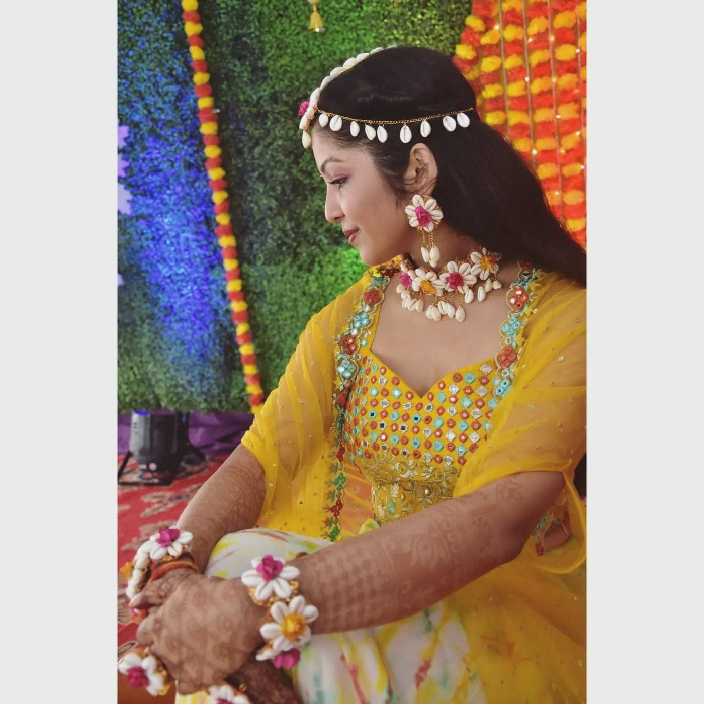 LAMANSH Flower Shell🐚 Jewellery White-Yellow-Pink / Standard / Shells 🐚 Style LAMANSH® Shells 🐚 🌺 Floral Jewellery Set for Mehendi ceremony /Bridal set