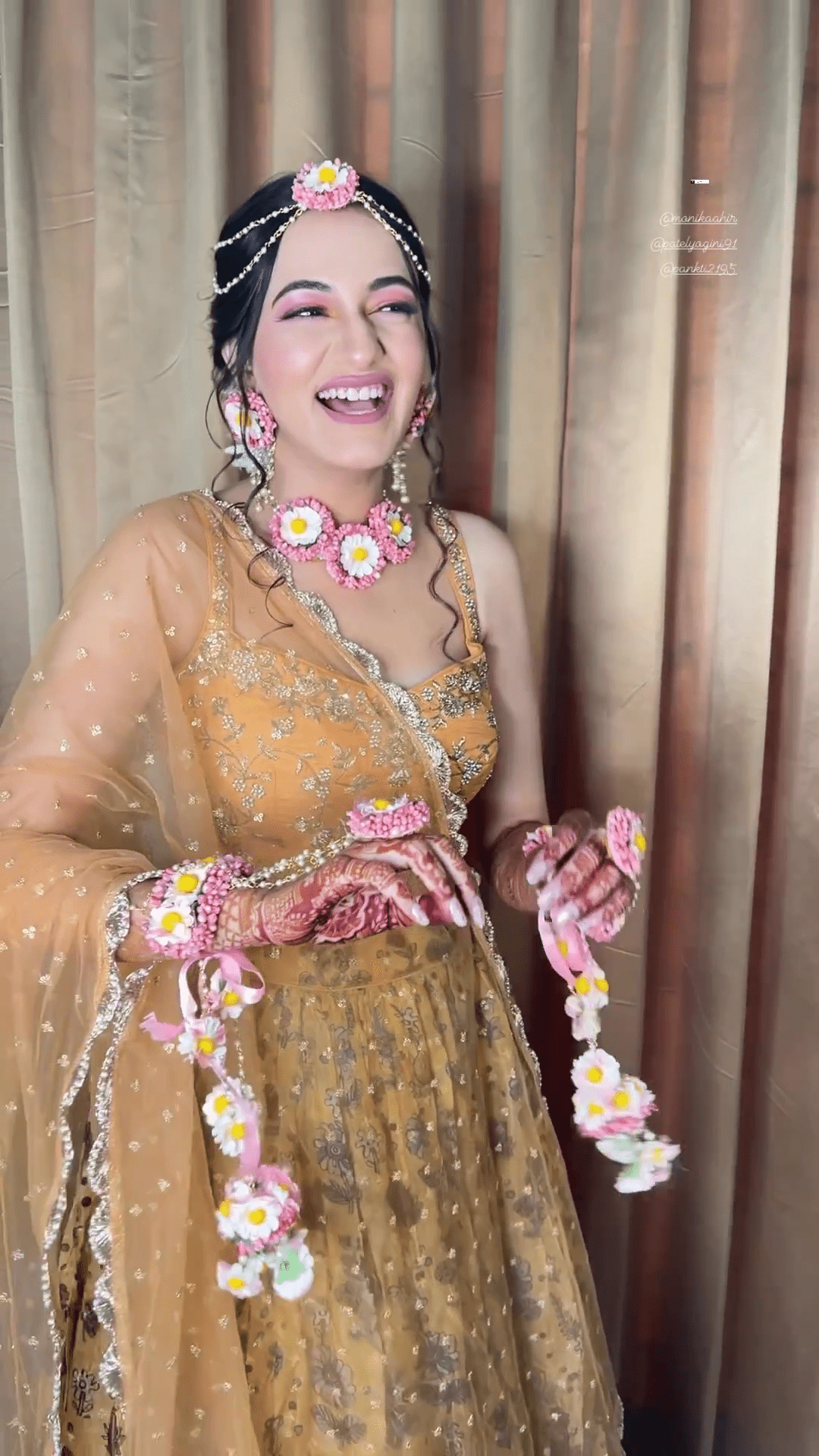 LAMANSH gorgeous floral set with kalire LAMANSH® Gorgeous Bridal Floral Jewellery Set 🌺 with Matching Kaleera set for mehendi ceremony