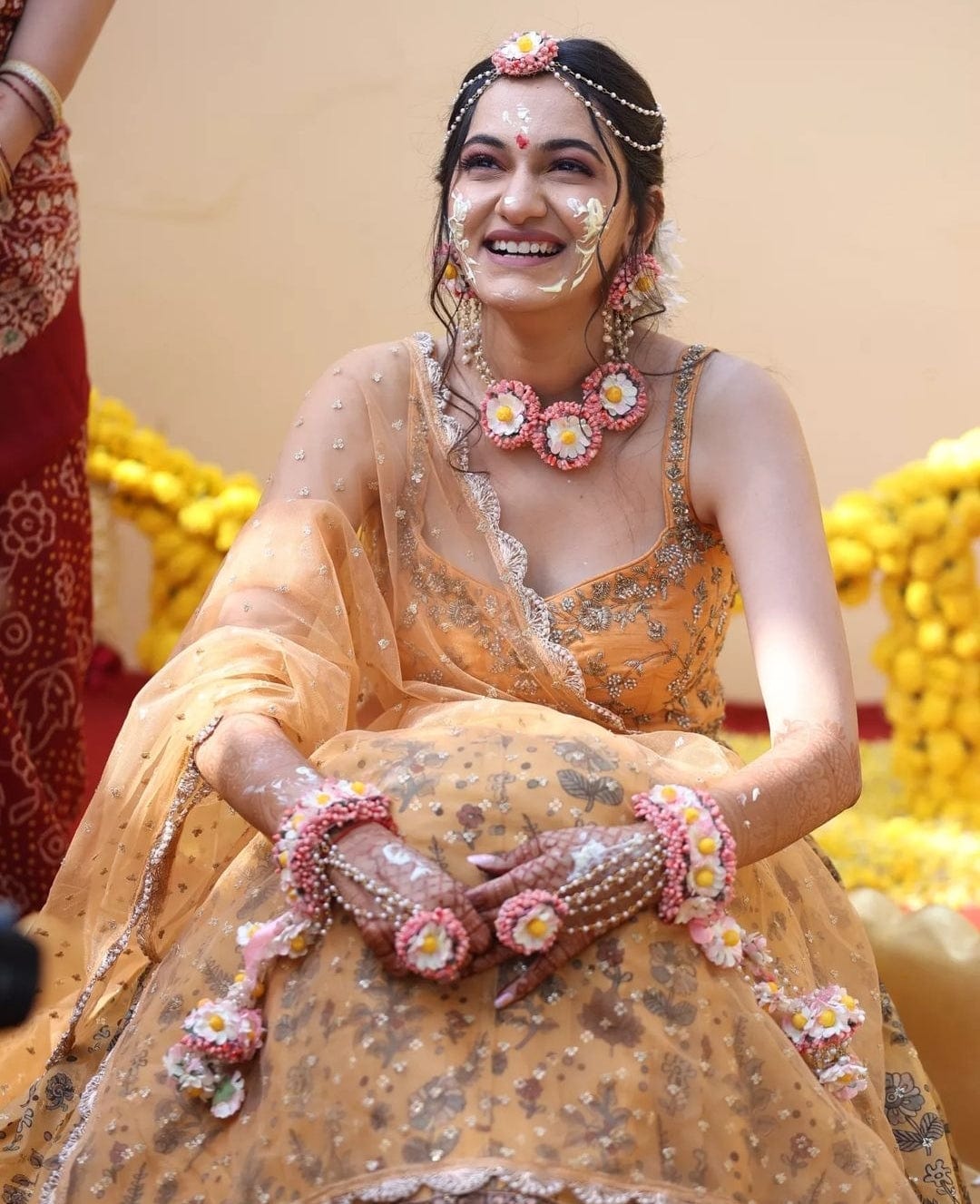 LAMANSH gorgeous floral set with kalire LAMANSH® Gorgeous Bridal Floral Jewellery Set 🌺 with Matching Kaleera set for mehendi ceremony