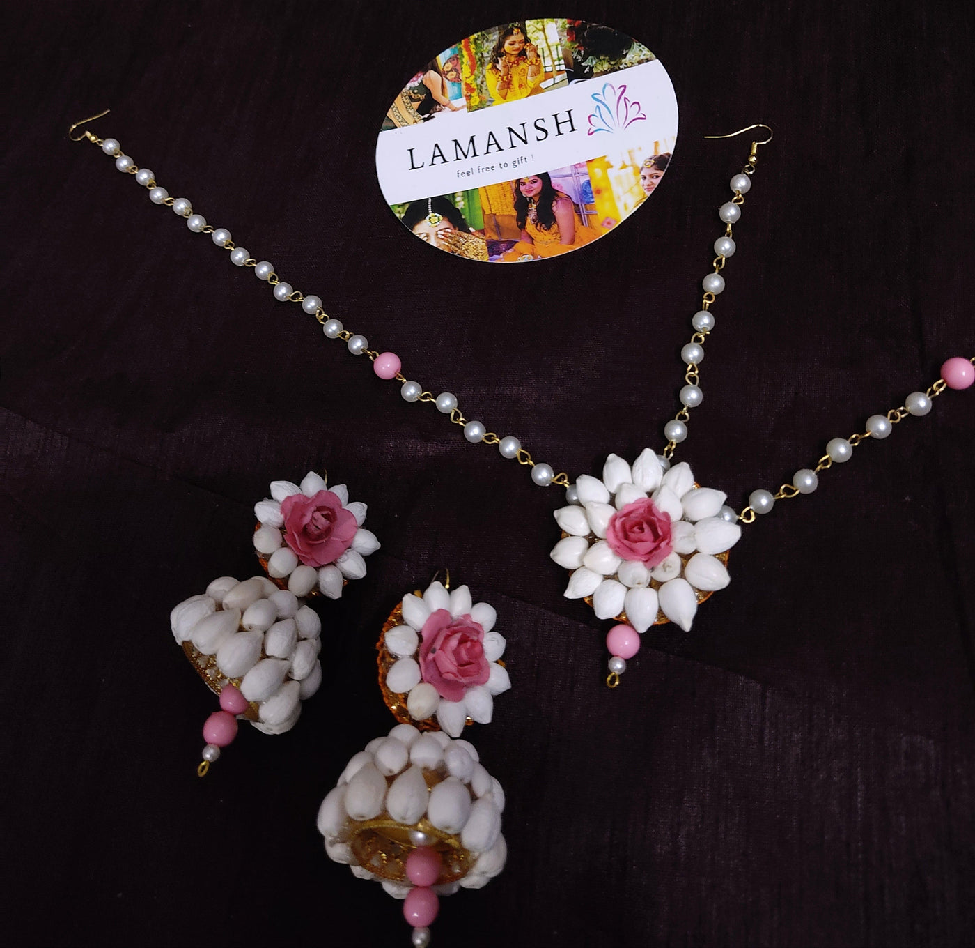 Lamansh katrina kaif set 2 Earrings & 1 Maangtika / Pink White Katrina Kaif's HALDI inspired LAMANSH® Floral 🌺 Mogra Earrings & Maangtika set ( Peach color )