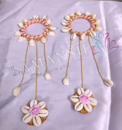 LAMANSH Maangtika, Earrings & Bangles set Light pink / Standard / Shells 🐚 Style Lamansh® (Pack of 1 Pair) Shells Bangles With Kaleere Hangings Set