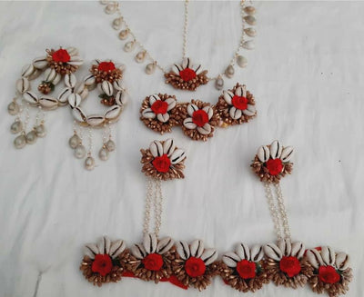 LAMANSH Maangtika, Earrings & Bangles set Red / Standard / Shells 🐚 Style Lamansh® Flower Jewellery Set With Shells Maangtika & Earrings set