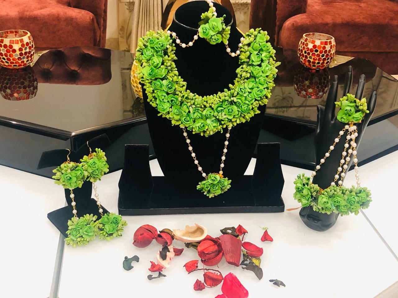 Lamansh Necklace, Choker, Earrings, Maangtika & Bracelet Attached With Ring set 1 Necklace, 1 Choker, 2 Earrings ,1 Maangtika & 2 Bracelet Attached With Ring set / Green LAMANSH® Multicolor BEAUTIFUL, BRIDAL FLORAL JEWELLERY SET FOR WOMEN / Jewel set