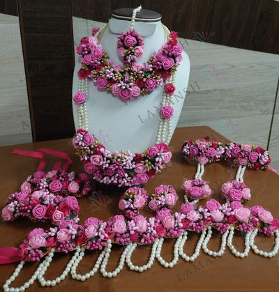 Lamansh Necklace, Choker, Maangtika, Earrings, Kamarbandh, Anklets & Bracelets attached with ring 1 Necklace, 1 Choker, 1 Maangtika, 2 Earrings, 1 Kamarbandh , 2 Anklets & 2 Hathphools / Pink LAMANSH® Complete Baby Shower Flower Jewellery For Women, Girls / Floral Jewellery Set