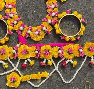 Lamansh Necklace, Earring, Maangtika, Bangles set & Kamarband 1 Necklace , 2 Earrings , 1 Maangtika, 2 Bangles set & 1 Kamarband / Yellow-pink-white LAMANSH® Special Floral 🌺 Jewellery Set