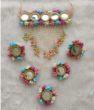 Lamansh Necklace, Earring, Maangtika & Ring Set 1 Necklace, 2 Earrings , 1 Maangtika & 2 Rings / Rainbow🌈 LAMANSH® Special Mirror Collection Haldi 🌺 Jewellery Set