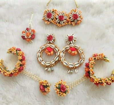 LAMANSH Necklace , Earrings , Bracelets attached to ring , Maangtikika Red - Orange / Standard / Shells 🐚 Style Lamansh® Shells 🐚 Floral Jewellery Set 🌺🌹🌷 / Haldi Set