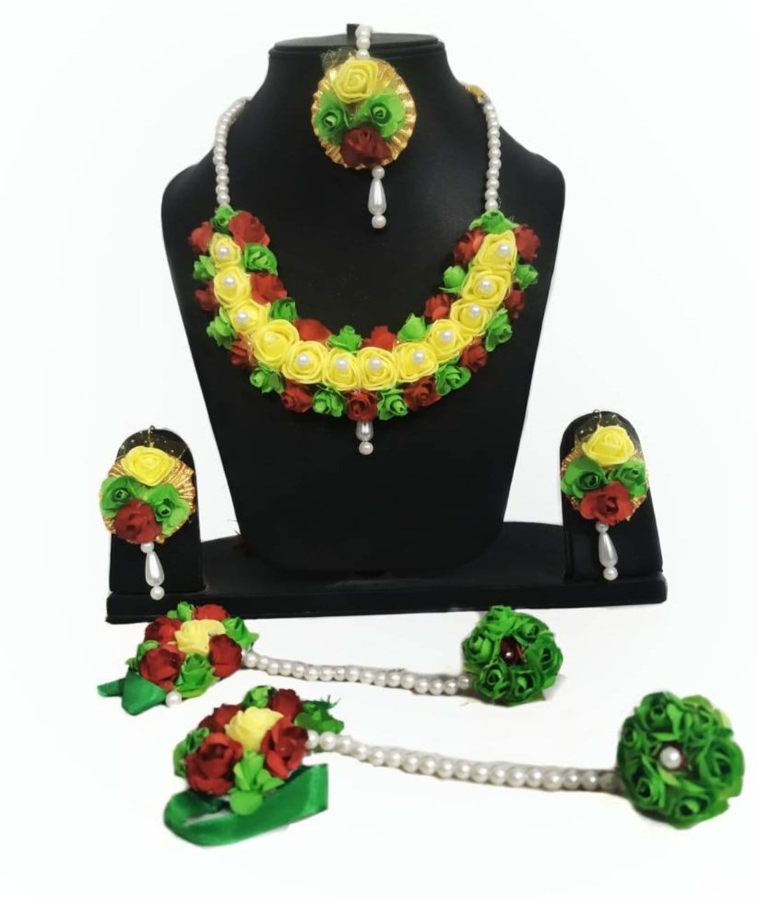 Lamansh Necklace, Earrings, Bracelets & Maangtika 1 Necklace, 2 Earrings, 2 Bracelets attached with ring & 1 Maangtika / Multicolour LAMANSH® Multicolored Artificial 🌺 Jewellery Set