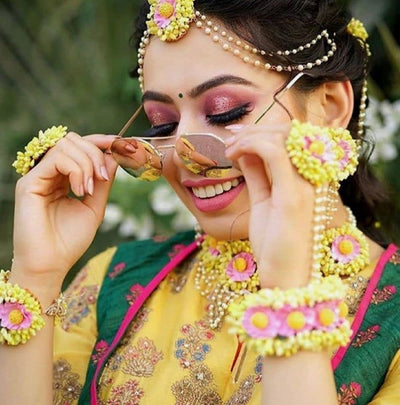 Lamansh Necklace, Earrings, Bracelets , Maangtika with Matha Patti Yellow-Pink / Free size / Haldi Lamansh 🌺🌻🌹🌷 Flower Jewellery Set