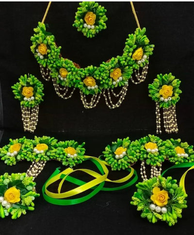 Lamansh Necklace, Earrings, Maangtika & Bracelet set 1 Necklace, 2 Earrings ,1 Maangtika & 2 Bracelet set / Green-Yellow LAMANSH® Handmade Flower Jewellery Set For Women & Girls / Haldi Set